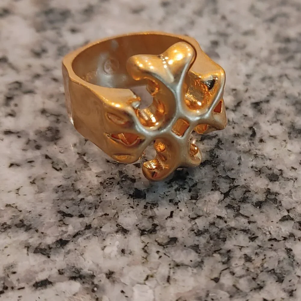 Tory Burch Ring Size 6 - Picture 4 of 16